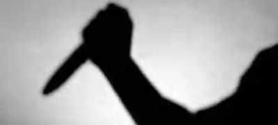 মেয়ে বাবাকে কুপিয়ে হত্যা করে ফোন দিয়ে জানালো পুলিশকে 
