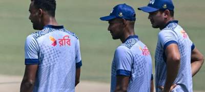 তাসকিন-মোস্তাফিজদের মিরপুরে ফেরার লড়াই চলছে 
