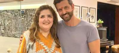 যেভাবে ফ্যাটি লিভারকে হার মানালেন হৃতিকের বোন সুনয়না!
