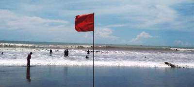 সমুদ্রবন্দরে ৩ নম্বর, নদীবন্দরে ১ নম্বর সংকেত