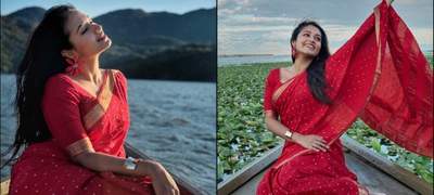 বাঙালি সাজে ইউরোপের স্কাদার লেকে তাসনিয়া ফারিণ