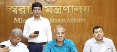 আমার ছেলে-মেয়ে সবাই দেশে, একা ‘সেফ এক্সিট’ নিয়ে কী করব: স্বরাষ্ট্র উপদেষ্টা