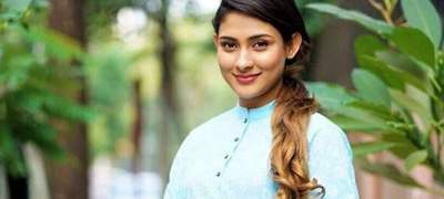 অভিনেত্রী মেহজাবীন চৌধুরীর বিরুদ্ধে গ্রেফতারি পরোয়ানা জারি
