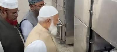 লন্ডন থেকে ফিরেই বিমানবন্দর থেকেই সরাসরি হাদিকে দেখতে গেলেন জামায়াত আমির
