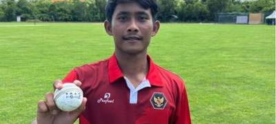১ ওভারে ৫ উইকেট: বিশ্বরেকর্ড গড়লেন ইন্দোনেশিয়ান পেসার