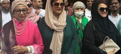 সুচন্দা ববিতা ও চম্পা তিন বোন ভোট দিলেন 