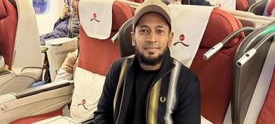 অবশেষে সৌদি আরব থেকে দেশে ফিরলেন মুশফিকুর রহিম