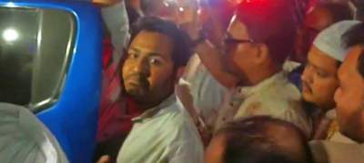  নারায়ণগঞ্জে ফ্যাসিস্ট বলায় এনসিপির এমপিকে ২ ঘণ্টা ঘেরাও, উদ্ধার করলো পুলিশ