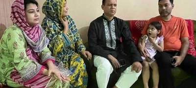 বগুড়ায় সাংবাদিক জালালের পরিবারের খোঁজ নিলেন প্রধানমন্ত্রীর অতিরিক্ত প্রেস সচিব