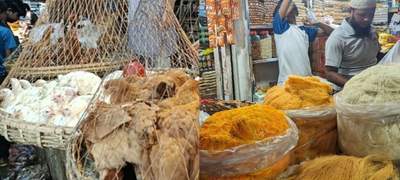 ঈদের আগে বাজারে মুরগির দাম বেড়েছে অস্বাভাবিক 