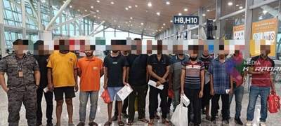 মালয়েশিয়া ৬৪ বাংলাদেশিসহ ১২৭ বন্দিকে ফেরত পাঠালো 