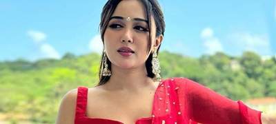 জুলাই আন্দোলনে মাঠে সরব অভিনেত্রী চমকের বিএনপিতে যোগদান