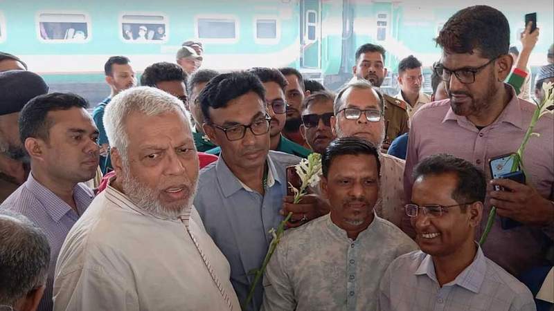 রেলওয়ের লোকসানের বড় কারণ দুর্নীতি ও অপচয় : রেলপথ উপদেষ্টা