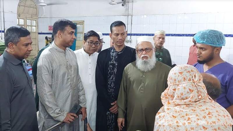 ঢাকা মেডিকেলে ঈদের ছুটিতেও স্বাস্থ্যসেবা চলছে পুরোদমে