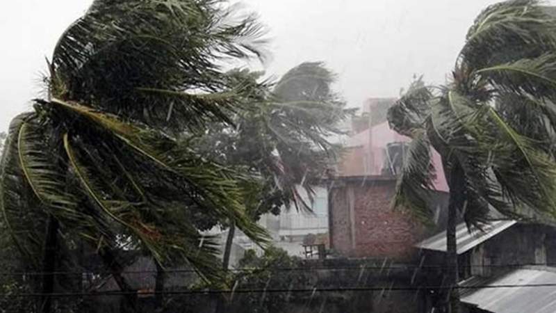 আজ দেশের ৮ অঞ্চলে ৬০ কিমি বেগে ঝড় হতে পারে