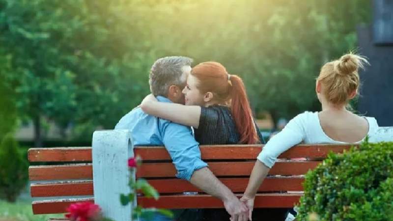  মানুষ তার সঙ্গীকে কেন ধোঁকা দেয়?