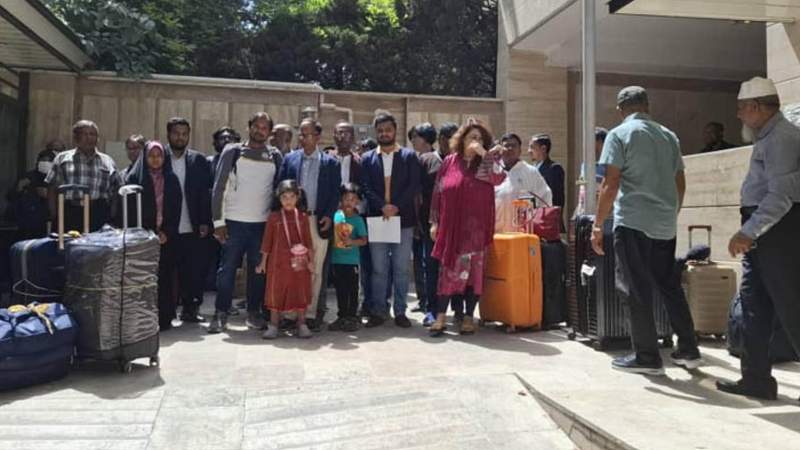 ইরান থেকে দেশের উদ্দেশ্যে রওনা দিলেন ২৮ বাংলাদেশি