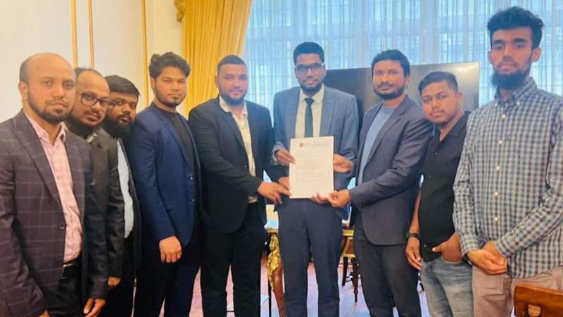 লন্ডনে বাংলাদেশ হাইকমিশনে ‘জাস্টিস ফর জুলাই ইউকে’র স্বারকলিপি