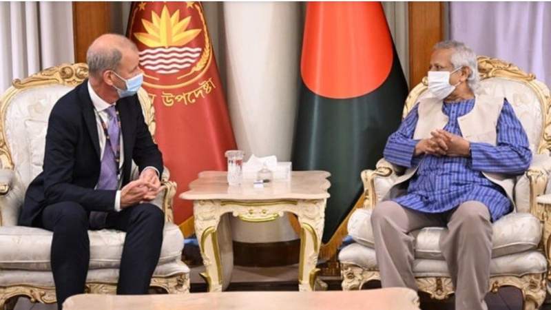 প্রধান উপদেষ্টার সঙ্গে বিশ্বব্যাংকের ভাইস প্রেসিডেন্টের সাক্ষাৎ