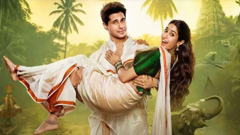 প্রথম দিনেই ঝড় তুললো প্রেম কাহিনী ‘পরম সুন্দরী’
