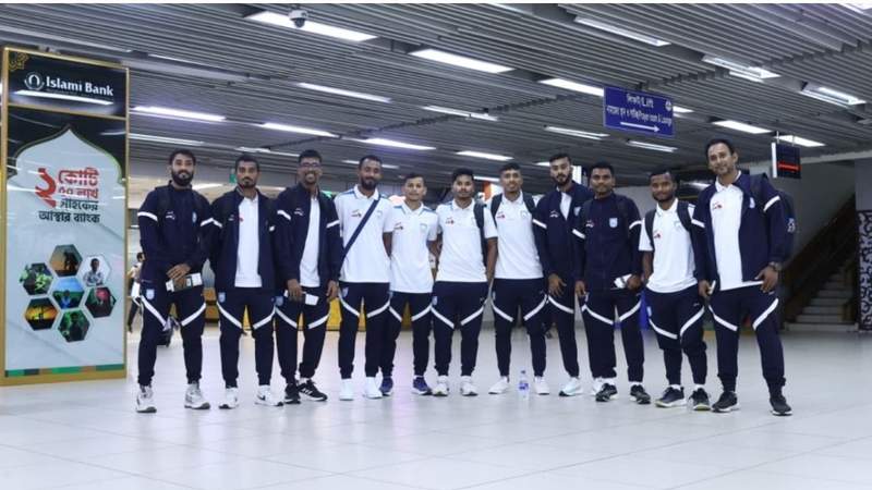 ফ্লাইট বিড়ম্বনার কবলে পড়ে বিপাকে বাংলাদেশ ফুটবল দল