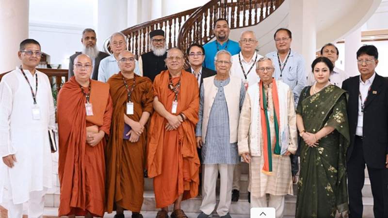 প্রধান উপদেষ্টার সঙ্গে বৌদ্ধ ধর্মীয় নেতাদের শুভেচ্ছা সাক্ষাৎ