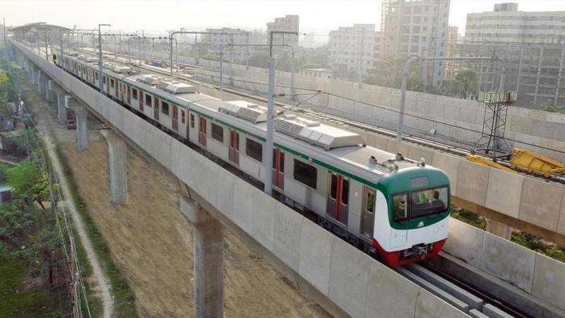 দীর্ঘ ২৩ ঘণ্টা পর পুরোদমে চালু হলো মেট্রোরেল