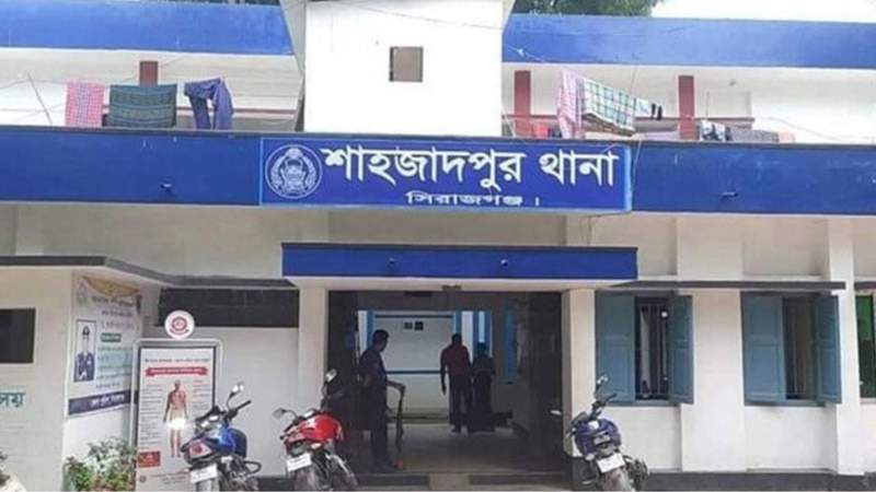 সিরাজগঞ্জের শাহজাদপুরে পরকীয়া প্রেমিকের সহায়তায় স্বামীকে হত্যা, নববধূ গ্রেফতার