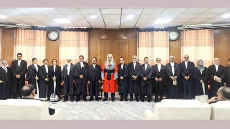 হাইকোর্ট বিভাগে নিয়োগ পাওয়া ২১ বিচারপতি শপথ নিলেন
