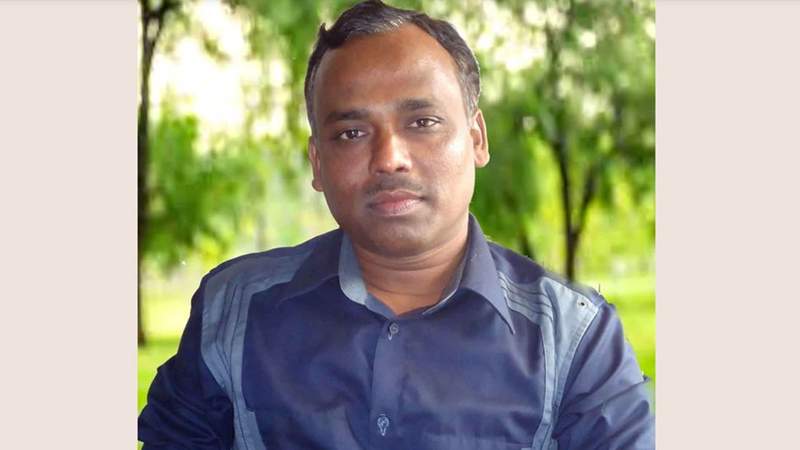 ধামরাইয়ে সড়কে প্রাণ হারালেন গণবিশ্ববিদ্যালয়ের শিক্ষক