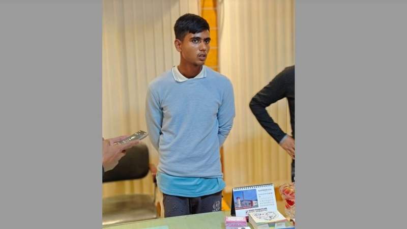 ফরিদপুরের নগরকান্দায় ফেসবুকে কাবা শরিফ অবমাননার অভিযোগে যুবক আটক