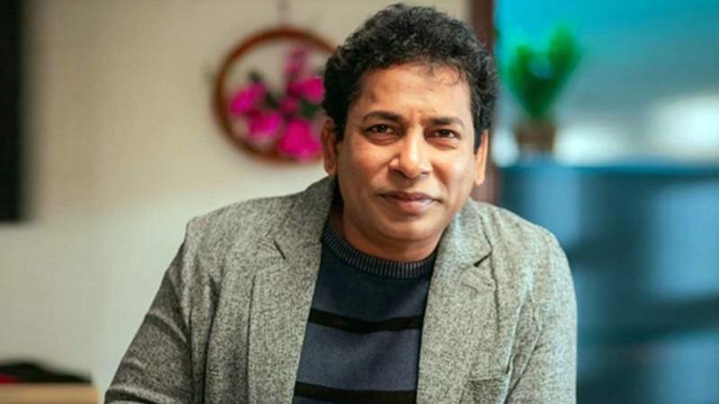 মোশাররফ করিমের সংসার চলে লোক হাসিয়ে