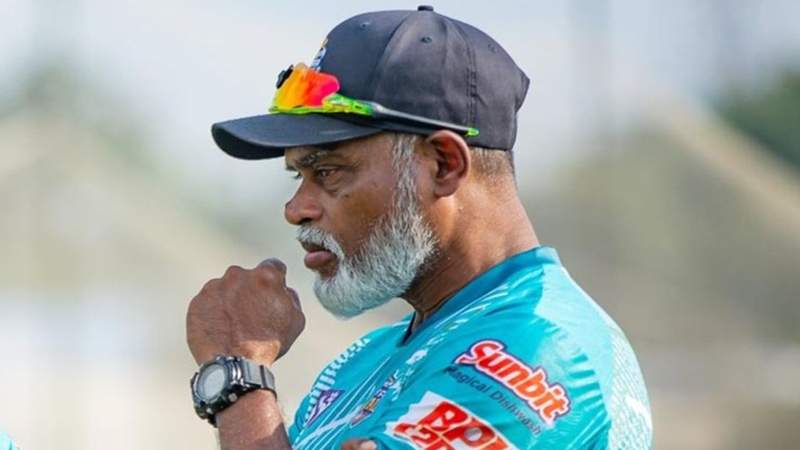 হঠাৎ মাঠে হার্ট অ্যাটাকে মারা গেলেন ঢাকার সহকারী কোচ মাহবুব জাকি