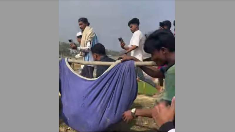 টেকনাফে মিয়ানমারের বিদ্রোহীদের মাইন বিস্ফোরণে বাংলাদেশি যুবকের পা বিচ্ছিন্ন