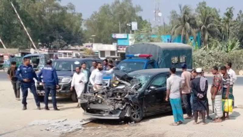 টাঙ্গাইলের কালিহাতীতে প্রাইভেটকার-ভ্যান সংঘর্ষে ২ জন নিহত