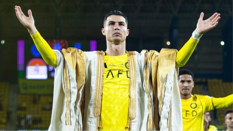 ১৬০ বছরেও কেউ যা করতে পারেনি, সেই বিশ্বরেকর্ড গড়লেন রোনালদো
