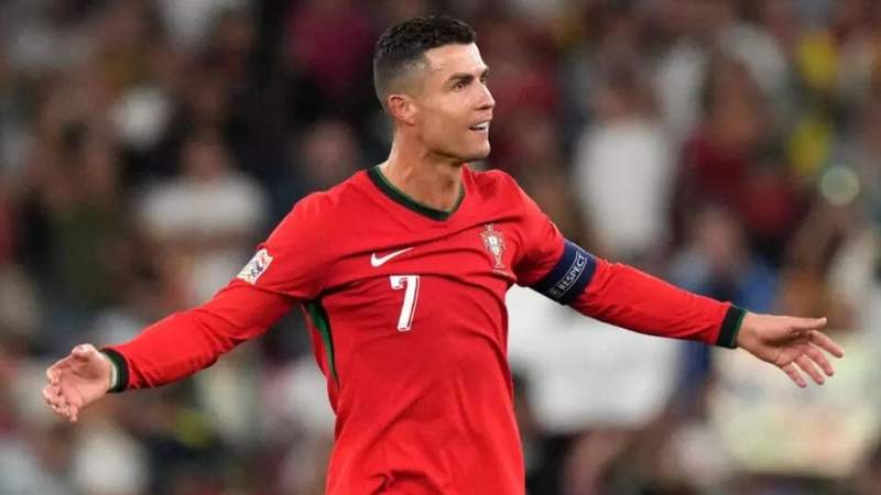 বয়স ৫০ হওয়া পর্যন্ত খেলতে চান রোনালদো