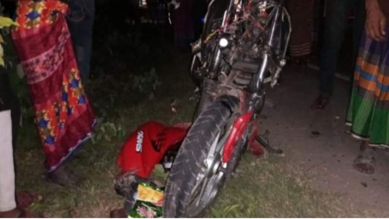 গোপালগঞ্জের মুকসুদপুরে বাস-মোটরসাইকেল-ইজিবাইকের সংঘর্ষে নিহত ২